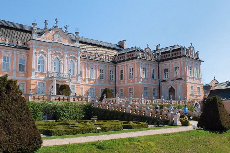 Rococo-kasteel- in- Nové Hrady